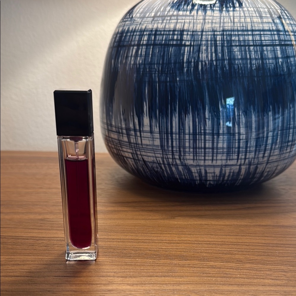 Serge lutens  LA FILLE DE BERLIN